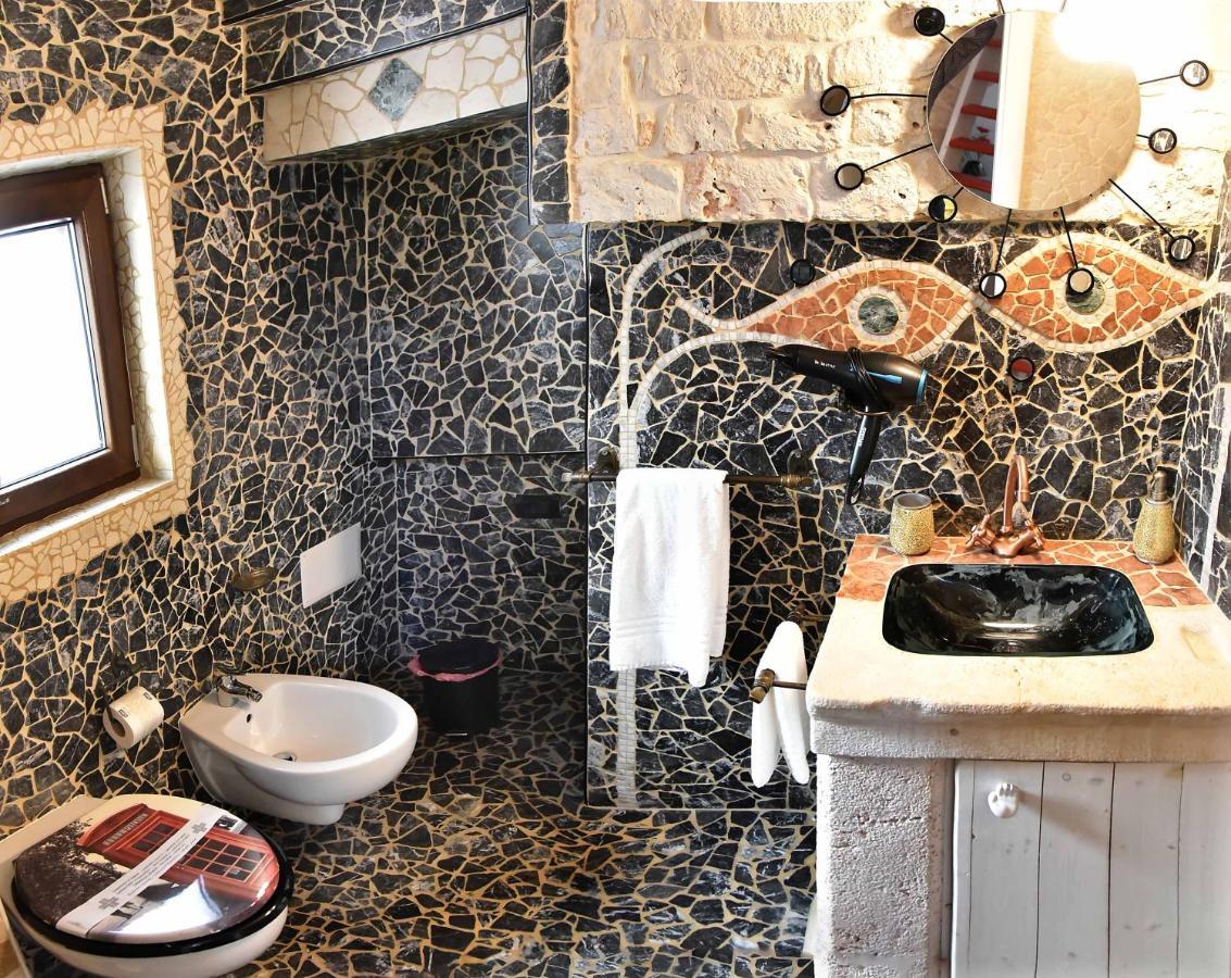 L'Angolo Di Gaudi, Casa Mila Putignano Εξωτερικό φωτογραφία