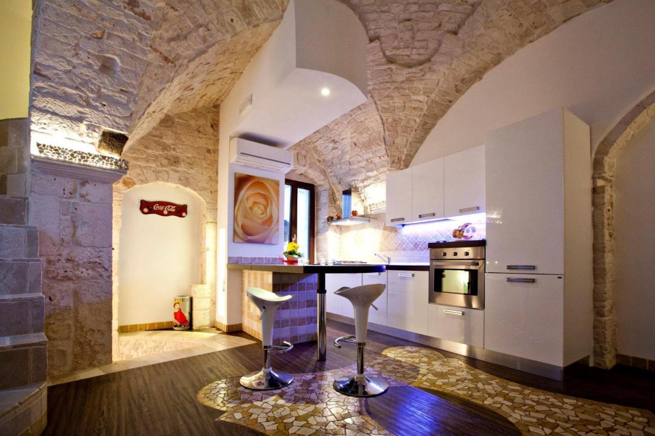 L'Angolo Di Gaudi, Casa Mila Bed and Breakfast Putignano Δωμάτιο φωτογραφία